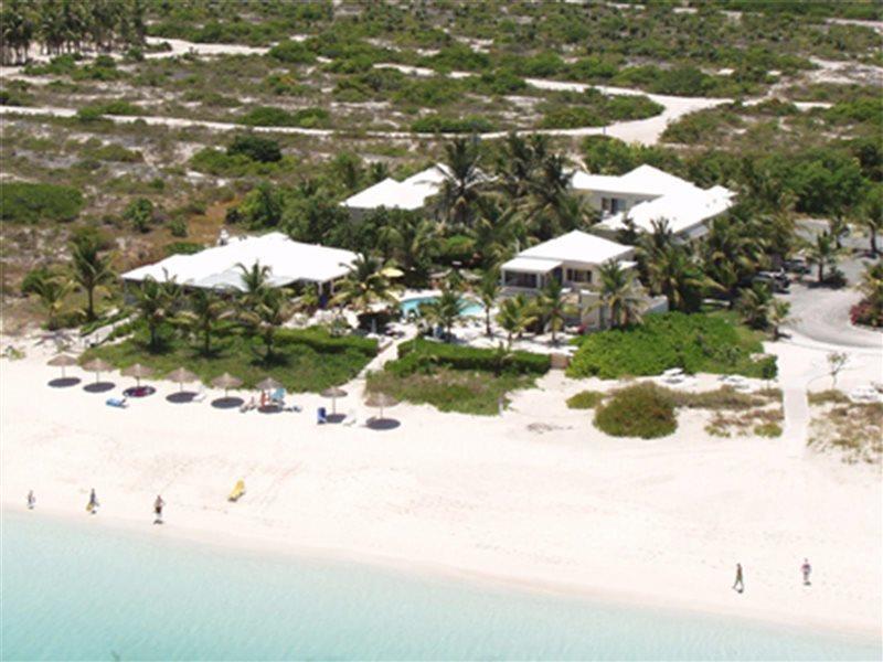 Sibonne Beach Hotel Grace Bay Exterior foto